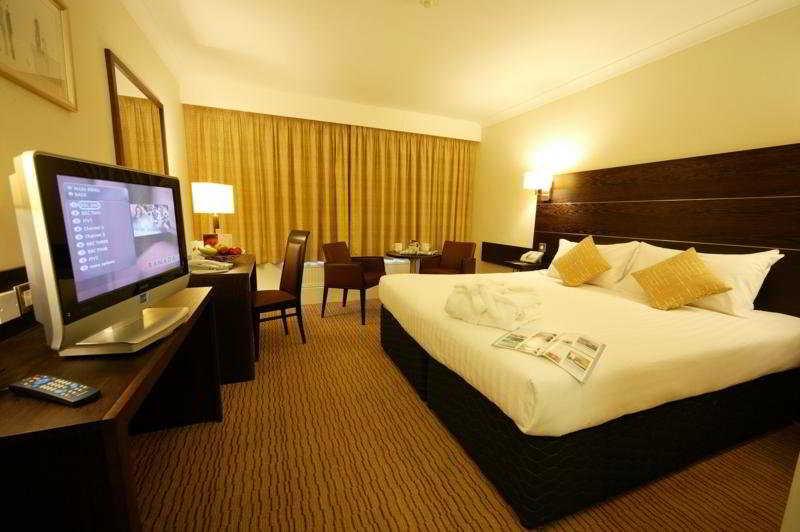 Mercure Bradford, Bankfield Hotel Bradford  Room photo