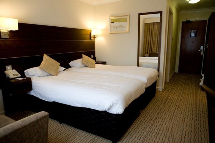Mercure Bradford, Bankfield Hotel Bradford  Exterior photo